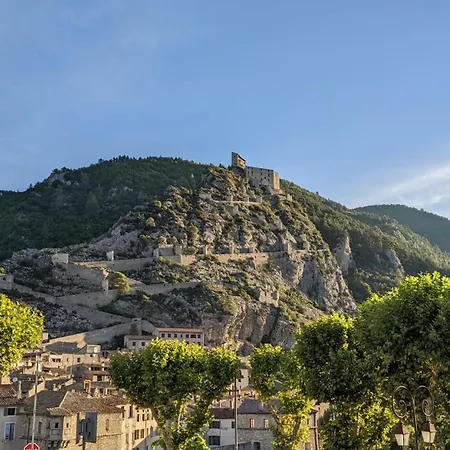 Les D'intervalles Apartment